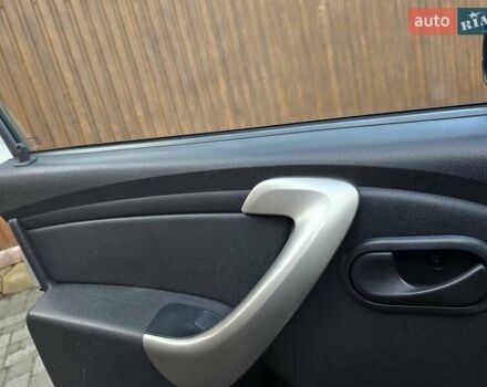 Сірий Дачія Sandero StepWay, об'ємом двигуна 1.6 л та пробігом 147 тис. км за 6800 $, фото 103 на Automoto.ua