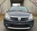 Серый Дачия Sandero StepWay, объемом двигателя 1.6 л и пробегом 230 тыс. км за 5300 $, фото 1 на Automoto.ua