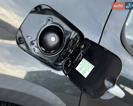 Серый Дачия Sandero StepWay, объемом двигателя 1.6 л и пробегом 141 тыс. км за 6200 $, фото 102 на Automoto.ua