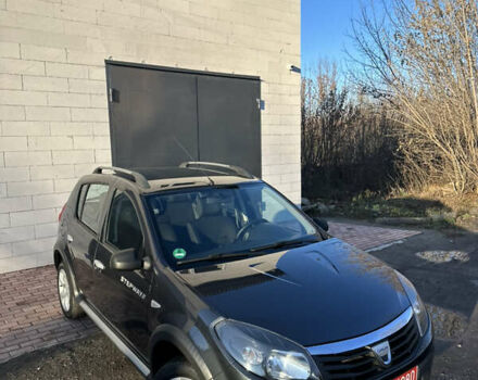 Серый Дачия Sandero StepWay, объемом двигателя 1.6 л и пробегом 180 тыс. км за 6699 $, фото 45 на Automoto.ua