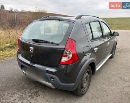 Серый Дачия Sandero StepWay, объемом двигателя 1.6 л и пробегом 230 тыс. км за 5300 $, фото 5 на Automoto.ua