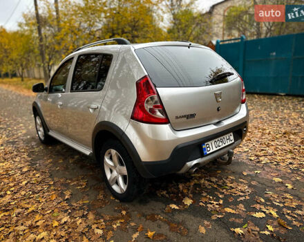 Дачия Sandero StepWay 2010 в Сумах на Automoto.ua Серый Дачия Sandero StepWay, объемом двигателя 1.6 л и пробегом 136 тыс. км за 6700 $, фото 6 на Automoto.ua