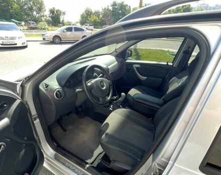 Серый Дачия Sandero StepWay, объемом двигателя 1.6 л и пробегом 195 тыс. км за 7200 $, фото 16 на Automoto.ua