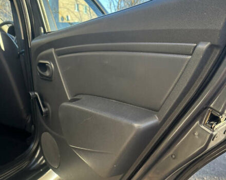 Серый Дачия Sandero StepWay, объемом двигателя 1.6 л и пробегом 180 тыс. км за 6699 $, фото 14 на Automoto.ua