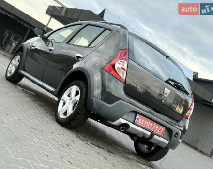 Серый Дачия Sandero StepWay, объемом двигателя 1.6 л и пробегом 141 тыс. км за 6200 $, фото 21 на Automoto.ua