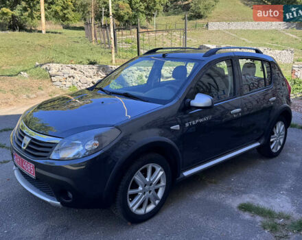 Серый Дачия Sandero StepWay, объемом двигателя 1.6 л и пробегом 173 тыс. км за 6799 $, фото 10 на Automoto.ua