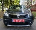 Серый Дачия Sandero StepWay, объемом двигателя 1.6 л и пробегом 144 тыс. км за 7200 $, фото 1 на Automoto.ua