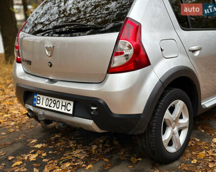 Дачия Sandero StepWay 2010 в Сумах на Automoto.ua Серый Дачия Sandero StepWay, объемом двигателя 1.6 л и пробегом 136 тыс. км за 6700 $, фото 16 на Automoto.ua