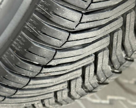 Серый Дачия Sandero StepWay, объемом двигателя 1.6 л и пробегом 141 тыс. км за 6200 $, фото 101 на Automoto.ua