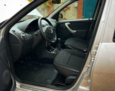 Дачия Sandero StepWay 2010 в Сумах на Automoto.ua Серый Дачия Sandero StepWay, объемом двигателя 1.6 л и пробегом 136 тыс. км за 6700 $, фото 48 на Automoto.ua