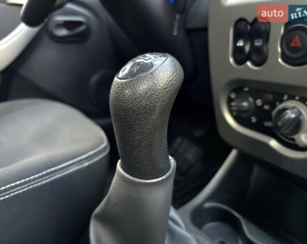 Сірий Дачія Sandero StepWay, об'ємом двигуна 1.6 л та пробігом 147 тис. км за 6800 $, фото 64 на Automoto.ua