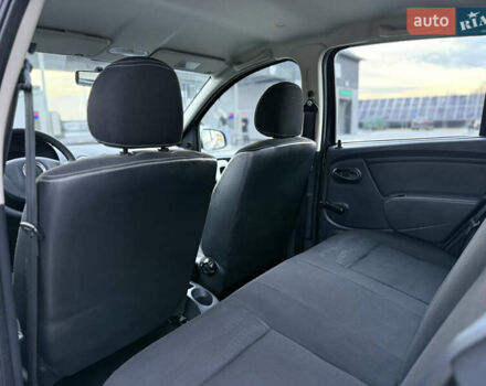 Серый Дачия Sandero StepWay, объемом двигателя 1.6 л и пробегом 141 тыс. км за 6200 $, фото 63 на Automoto.ua