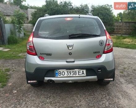 Серый Дачия Sandero StepWay, объемом двигателя 1.5 л и пробегом 201 тыс. км за 6300 $, фото 6 на Automoto.ua