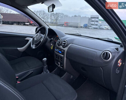 Серый Дачия Sandero StepWay, объемом двигателя 1.5 л и пробегом 181 тыс. км за 7500 $, фото 11 на Automoto.ua