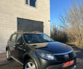 Серый Дачия Sandero StepWay, объемом двигателя 1.6 л и пробегом 180 тыс. км за 6699 $, фото 1 на Automoto.ua