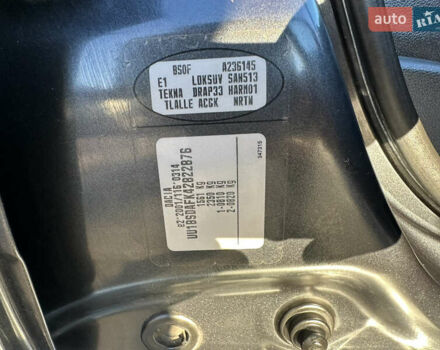 Серый Дачия Sandero StepWay, объемом двигателя 1.6 л и пробегом 180 тыс. км за 6699 $, фото 21 на Automoto.ua