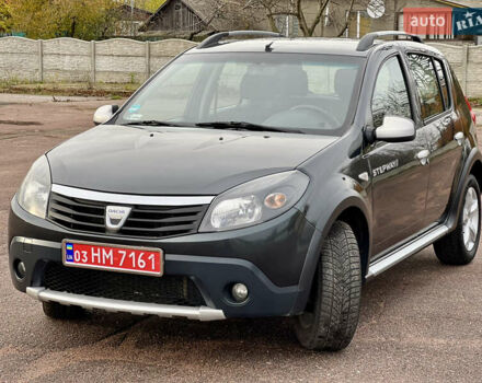 Дачия Sandero StepWay 2010 в Кролевце на Automoto.ua Серый Дачия Sandero StepWay, объемом двигателя 1.6 л и пробегом 203 тыс. км за 6850 $, фото 4 на Automoto.ua