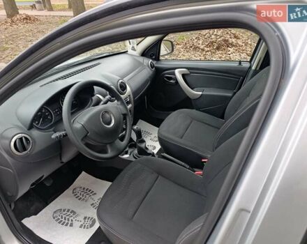 Серый Дачия Sandero StepWay, объемом двигателя 1.6 л и пробегом 132 тыс. км за 7300 $, фото 10 на Automoto.ua