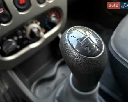 Сірий Дачія Sandero StepWay, об'ємом двигуна 1.6 л та пробігом 147 тис. км за 6800 $, фото 101 на Automoto.ua