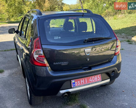 Серый Дачия Sandero StepWay, объемом двигателя 1.6 л и пробегом 173 тыс. км за 6799 $, фото 7 на Automoto.ua
