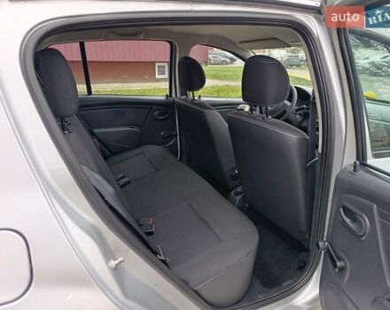 Серый Дачия Sandero StepWay, объемом двигателя 1.6 л и пробегом 132 тыс. км за 7300 $, фото 12 на Automoto.ua