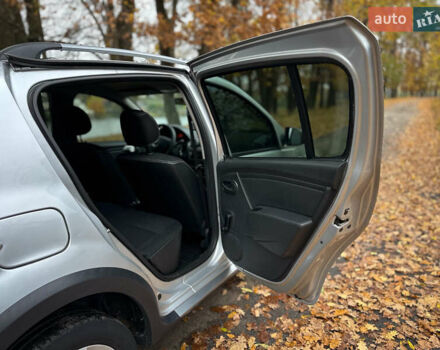 Дачия Sandero StepWay 2010 в Сумах на Automoto.ua Серый Дачия Sandero StepWay, объемом двигателя 1.6 л и пробегом 136 тыс. км за 6700 $, фото 40 на Automoto.ua