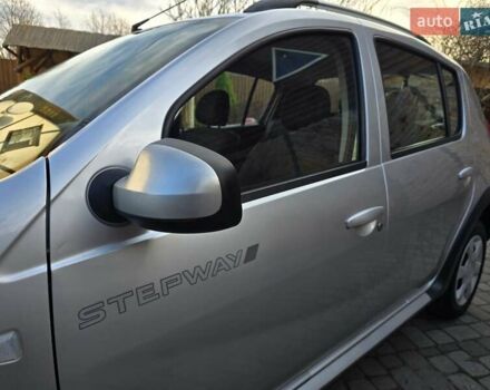 Сірий Дачія Sandero StepWay, об'ємом двигуна 1.6 л та пробігом 147 тис. км за 6800 $, фото 16 на Automoto.ua