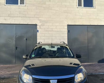 Серый Дачия Sandero StepWay, объемом двигателя 1.6 л и пробегом 180 тыс. км за 6699 $, фото 3 на Automoto.ua