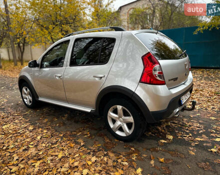 Дачия Sandero StepWay 2010 в Сумах на Automoto.ua Серый Дачия Sandero StepWay, объемом двигателя 1.6 л и пробегом 136 тыс. км за 6700 $, фото 7 на Automoto.ua