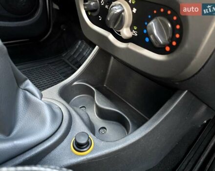 Сірий Дачія Sandero StepWay, об'ємом двигуна 1.6 л та пробігом 147 тис. км за 6800 $, фото 75 на Automoto.ua