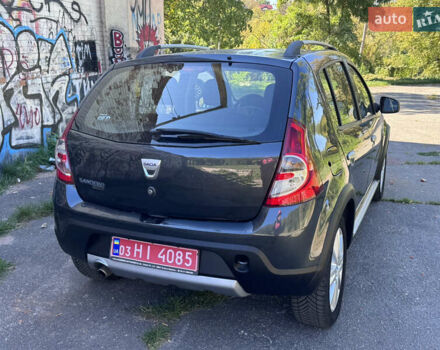 Серый Дачия Sandero StepWay, объемом двигателя 1.6 л и пробегом 173 тыс. км за 6799 $, фото 6 на Automoto.ua