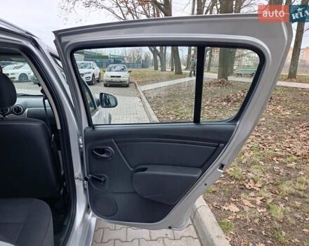 Серый Дачия Sandero StepWay, объемом двигателя 1.6 л и пробегом 132 тыс. км за 7300 $, фото 14 на Automoto.ua
