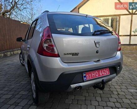 Сірий Дачія Sandero StepWay, об'ємом двигуна 1.6 л та пробігом 147 тис. км за 6800 $, фото 25 на Automoto.ua