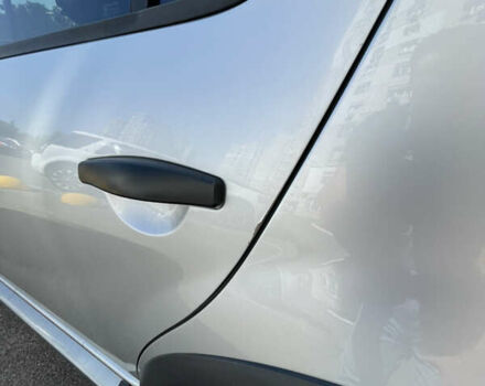 Серый Дачия Sandero StepWay, объемом двигателя 1.6 л и пробегом 195 тыс. км за 7200 $, фото 22 на Automoto.ua