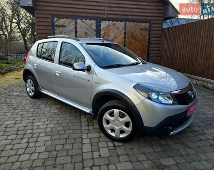 Сірий Дачія Sandero StepWay, об'ємом двигуна 1.6 л та пробігом 147 тис. км за 6800 $, фото 3 на Automoto.ua