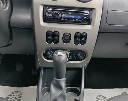 Серый Дачия Sandero StepWay, объемом двигателя 1.6 л и пробегом 132 тыс. км за 7300 $, фото 20 на Automoto.ua