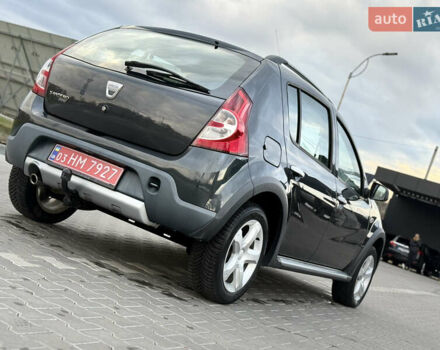 Серый Дачия Sandero StepWay, объемом двигателя 1.6 л и пробегом 141 тыс. км за 6200 $, фото 26 на Automoto.ua