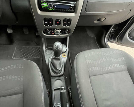 Серый Дачия Sandero StepWay, объемом двигателя 1.6 л и пробегом 60 тыс. км за 6999 $, фото 89 на Automoto.ua