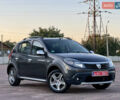Серый Дачия Sandero StepWay, объемом двигателя 1.6 л и пробегом 147 тыс. км за 7250 $, фото 2 на Automoto.ua