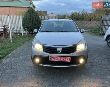 Дачия Sandero StepWay 2011 в Луцке на Automoto.ua Серый Дачия Sandero StepWay, объемом двигателя 1.6 л и пробегом 166 тыс. км за 6299 $, фото 3 на Automoto.ua