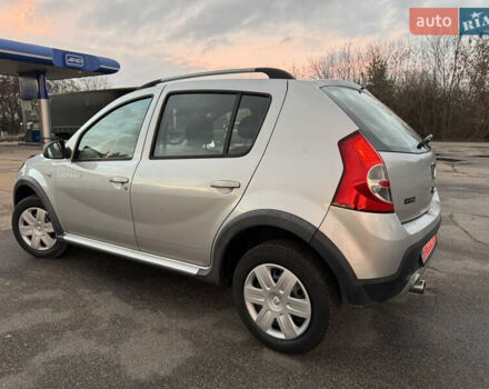 Серый Дачия Sandero StepWay, объемом двигателя 1.6 л и пробегом 202 тыс. км за 6999 $, фото 23 на Automoto.ua