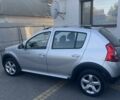 Серый Дачия Sandero StepWay, объемом двигателя 1.6 л и пробегом 107 тыс. км за 7200 $, фото 2 на Automoto.ua