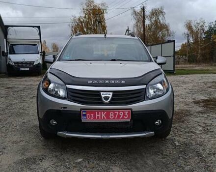 Дачия Sandero StepWay 2011 в Любешов на Automoto.ua Серый Дачия Sandero StepWay, объемом двигателя 1.6 л и пробегом 201 тыс. км за 6100 $, фото 1 на Automoto.ua
