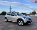Серый Дачия Sandero StepWay, объемом двигателя 1.6 л и пробегом 215 тыс. км за 6900 $, фото 1 на Automoto.ua