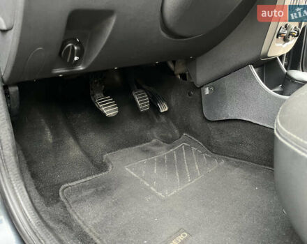 Серый Дачия Sandero StepWay, объемом двигателя 1.6 л и пробегом 60 тыс. км за 6999 $, фото 86 на Automoto.ua