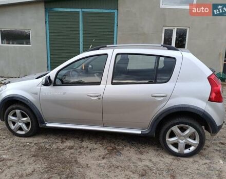 Дачия Sandero StepWay 2011 в Любешов на Automoto.ua Серый Дачия Sandero StepWay, объемом двигателя 1.6 л и пробегом 201 тыс. км за 6100 $, фото 6 на Automoto.ua