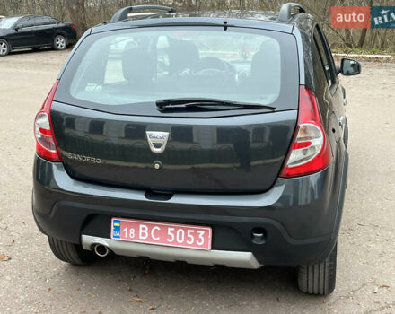 Серый Дачия Sandero StepWay, объемом двигателя 1.6 л и пробегом 60 тыс. км за 6999 $, фото 27 на Automoto.ua