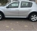 Серый Дачия Sandero StepWay, объемом двигателя 1.6 л и пробегом 183 тыс. км за 5800 $, фото 1 на Automoto.ua