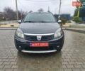 Серый Дачия Sandero StepWay, объемом двигателя 1.6 л и пробегом 133 тыс. км за 6800 $, фото 2 на Automoto.ua