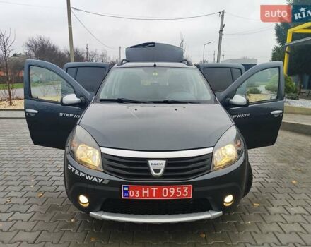 Серый Дачия Sandero StepWay, объемом двигателя 1.6 л и пробегом 133 тыс. км за 6800 $, фото 5 на Automoto.ua